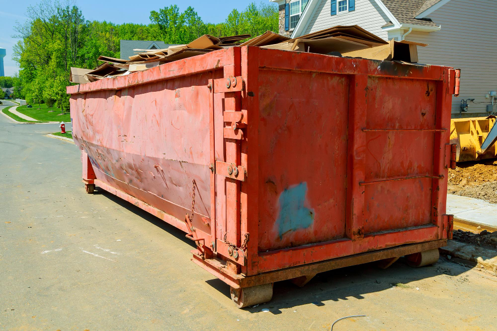 The Do’s and Don’ts When Renting a Roll-Off Container