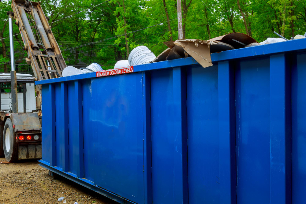 How to Load a Roll Off Dumpster Efficiently