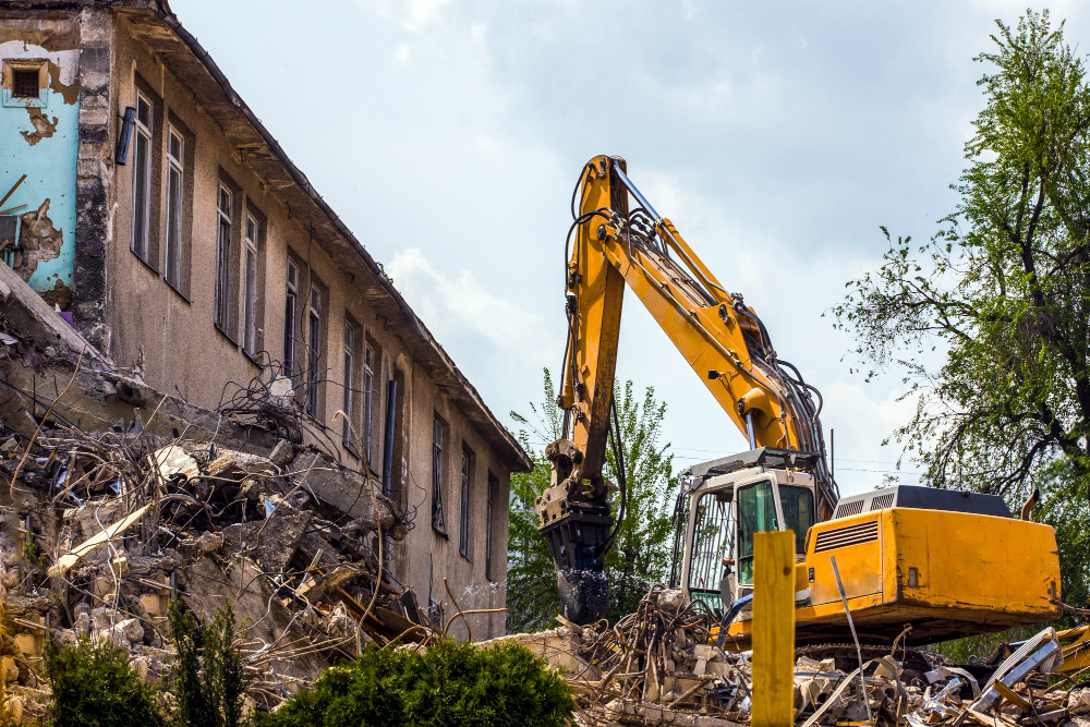 Demolition & Roll Off Container Rental Safety Tips You Need to Know