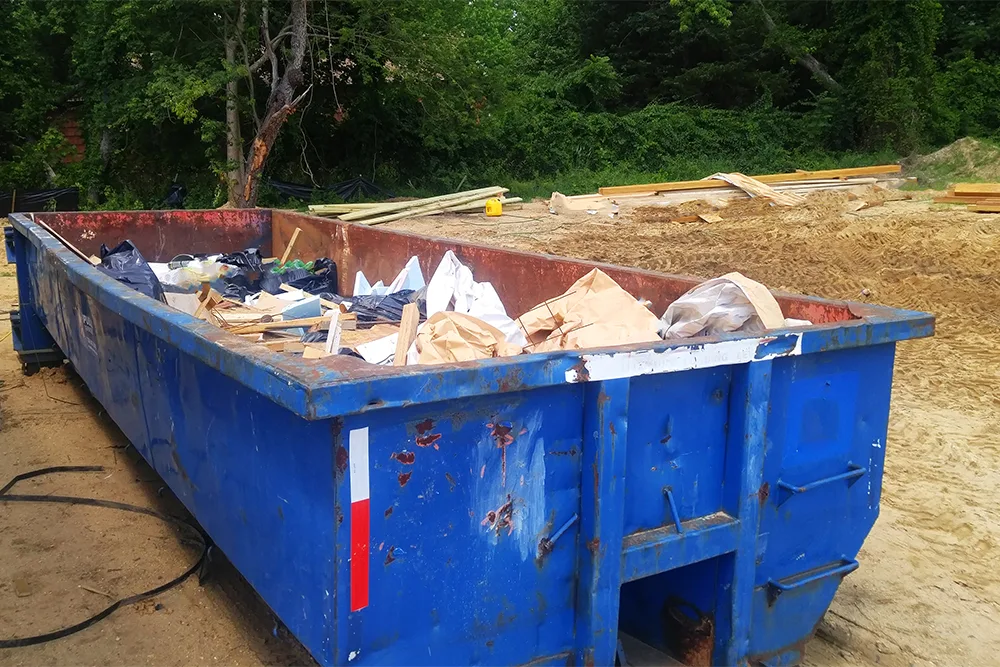 Roll Off Dumpster Rental: Your Orlando Renovation Solution