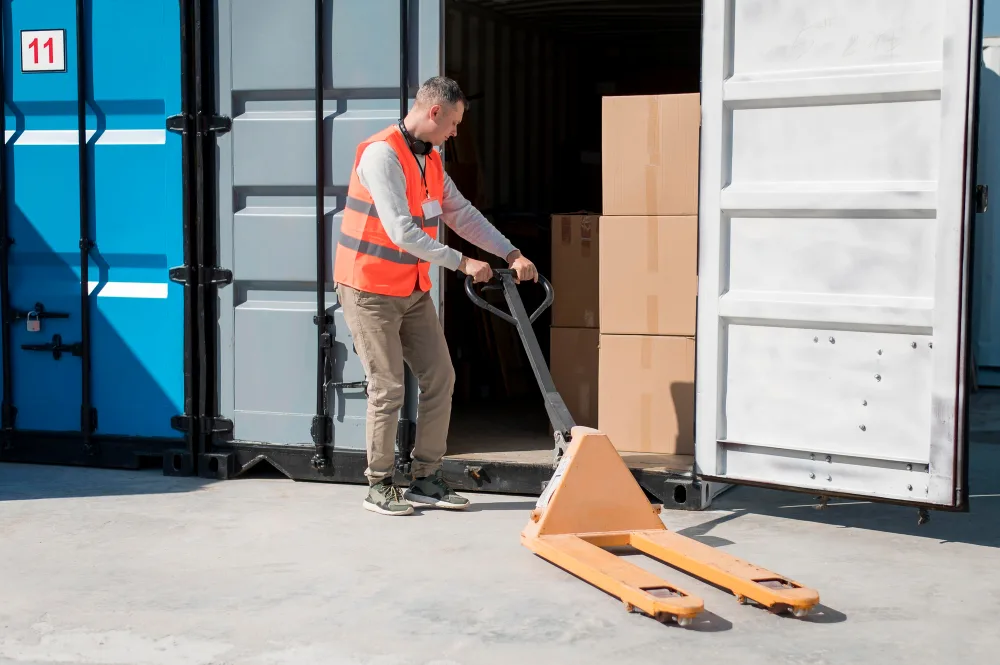 Renting a Dumpster in Orlando: A Resident’s Complete Guide